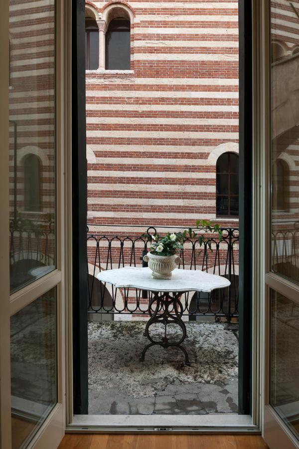 Residenza Dei Signori - Italian Homing Apartamento Verona Exterior foto