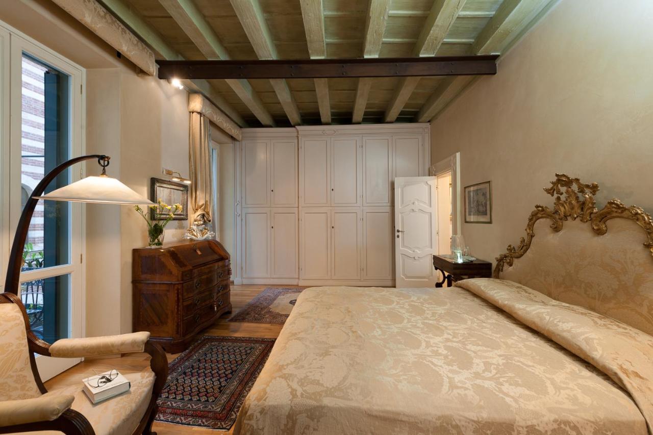 Residenza Dei Signori - Italian Homing Apartamento Verona Exterior foto